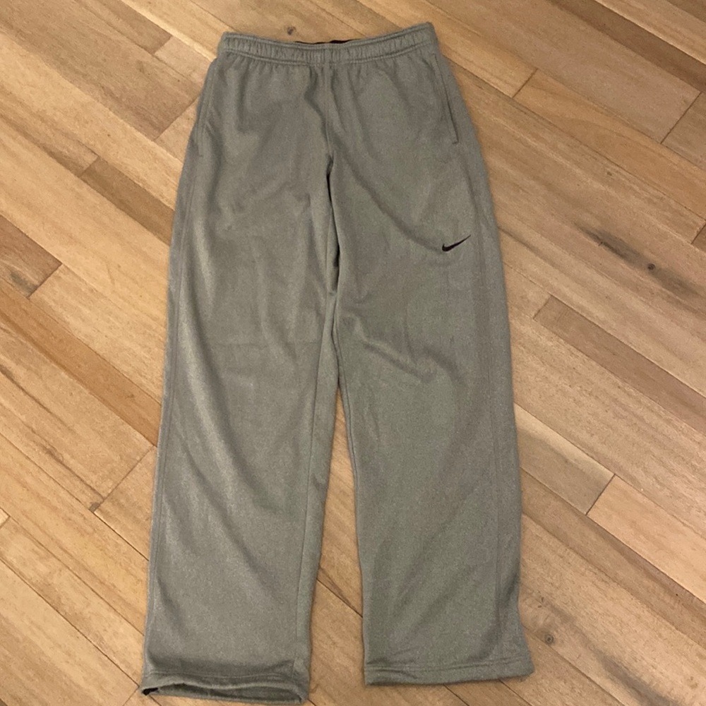 Therma-Fit Pants size Medium